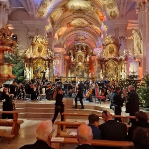 Die Bürgergemeinschaft beim Weihnachtsknozert des Bundespräsidenten 2023 inSt. Peter Die Bürgergemeinschaft beim Weihnachtsknozert des Bundespräsidenten 2023 inSt. Peter